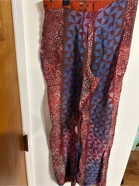 Women’s Printed Wide-Leg Jumpsuit Pants in Red and Blue